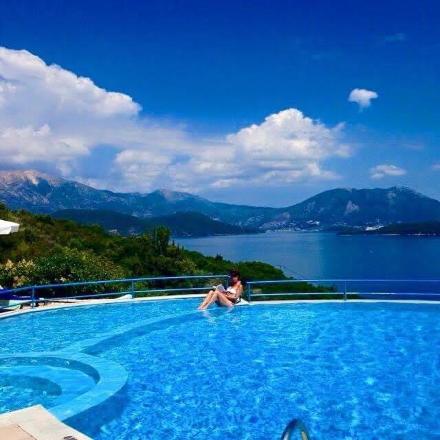 Esperides Resort Hotel Меганиси Экстерьер фото